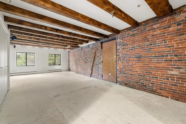 170 Commercial St #4, Boston