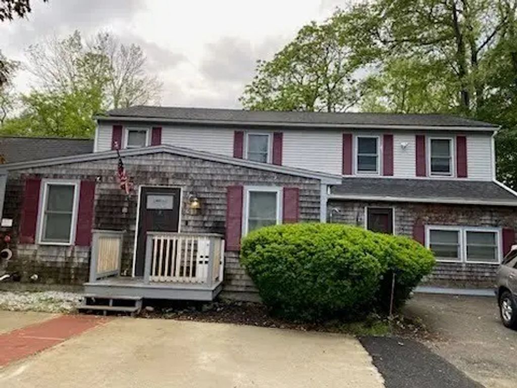 75 Washington St, East Bridgewater