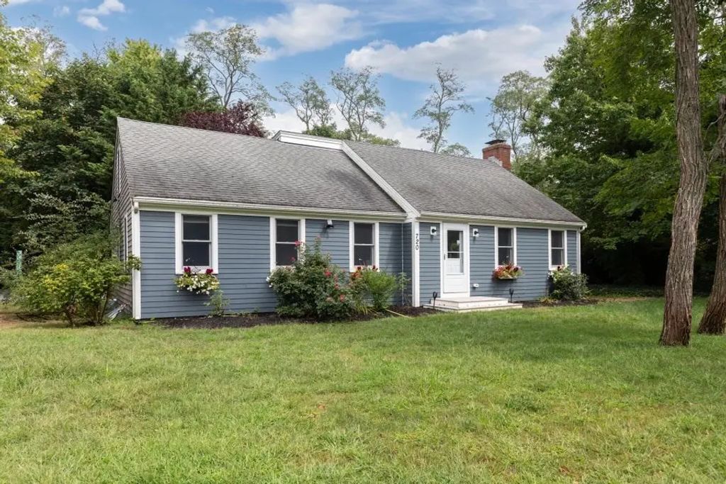 720 Massasoit Road, Eastham