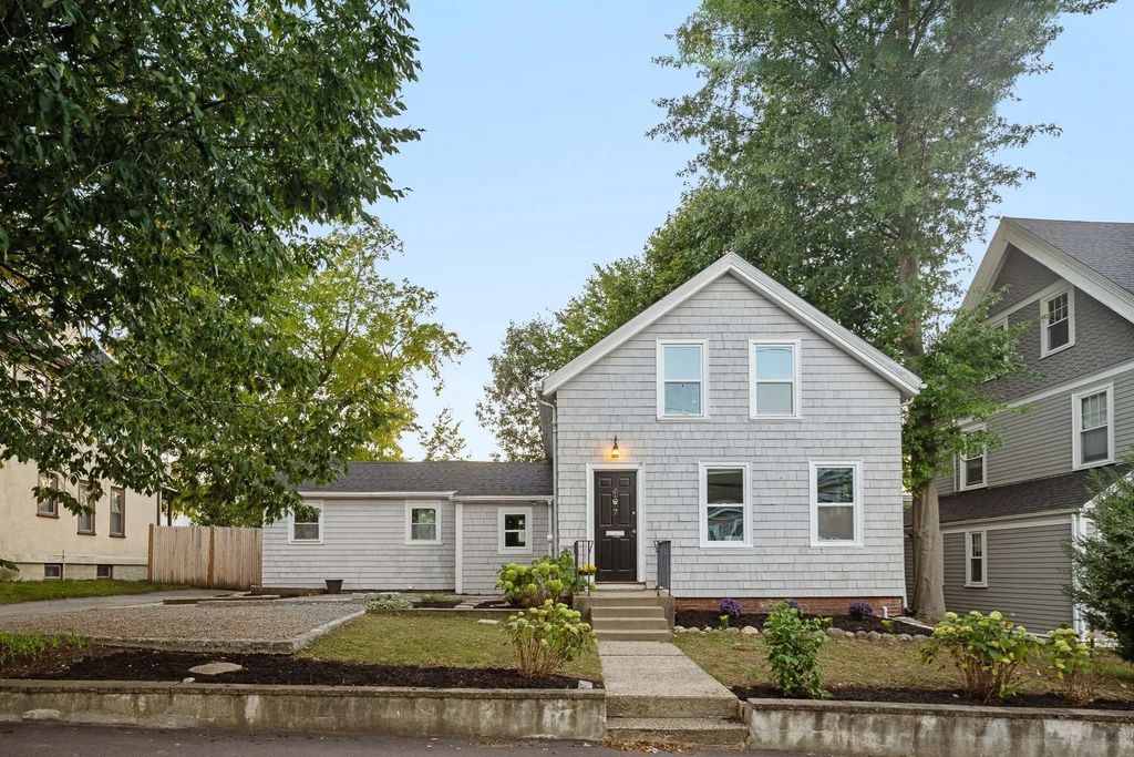 7 Beach St, Newton
