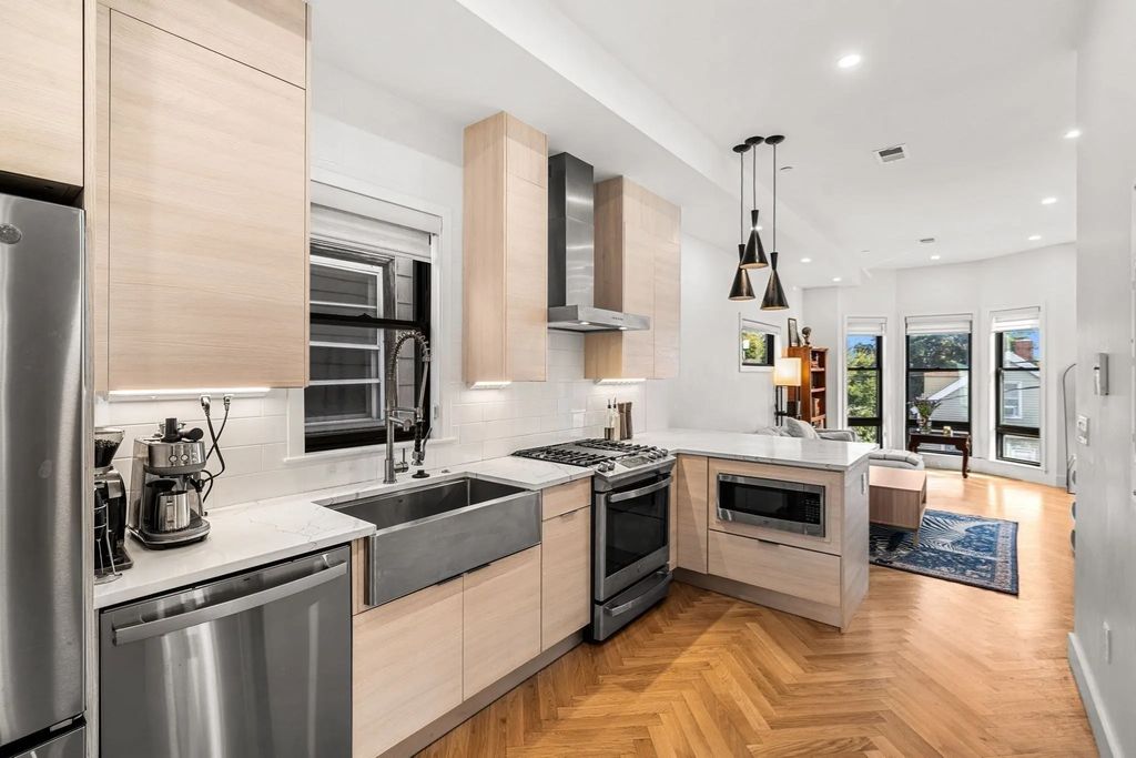 86 Princeton St #3, Boston