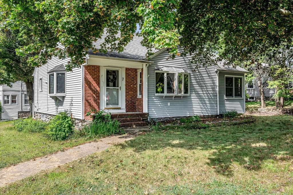 7 Peters St, North Andover