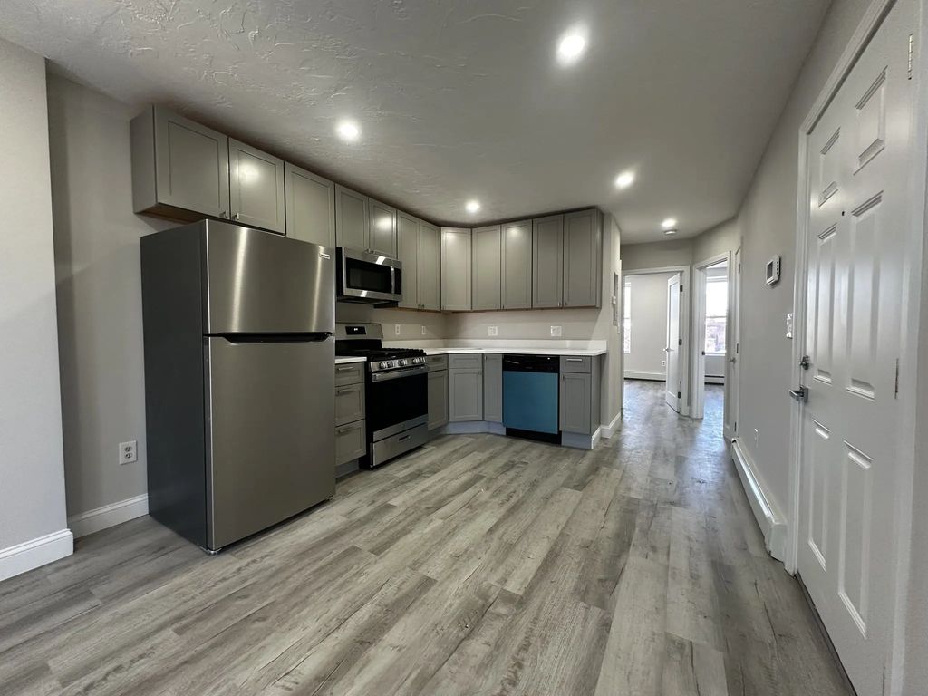 90 Hammond Street #4, Boston