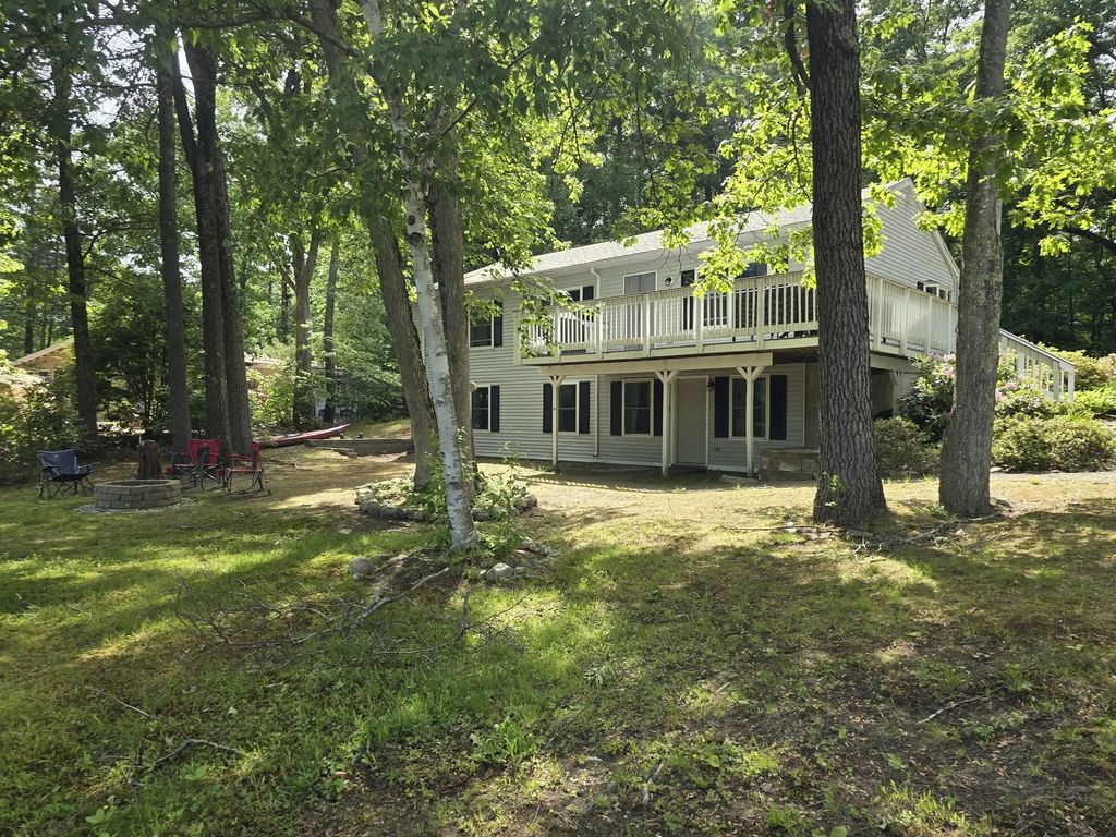 65 S Row Rd #65, Lunenburg