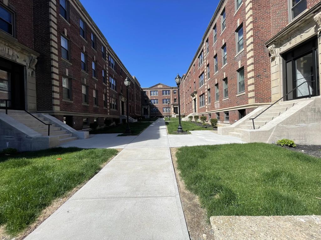 96 Longwood #1, Brookline
