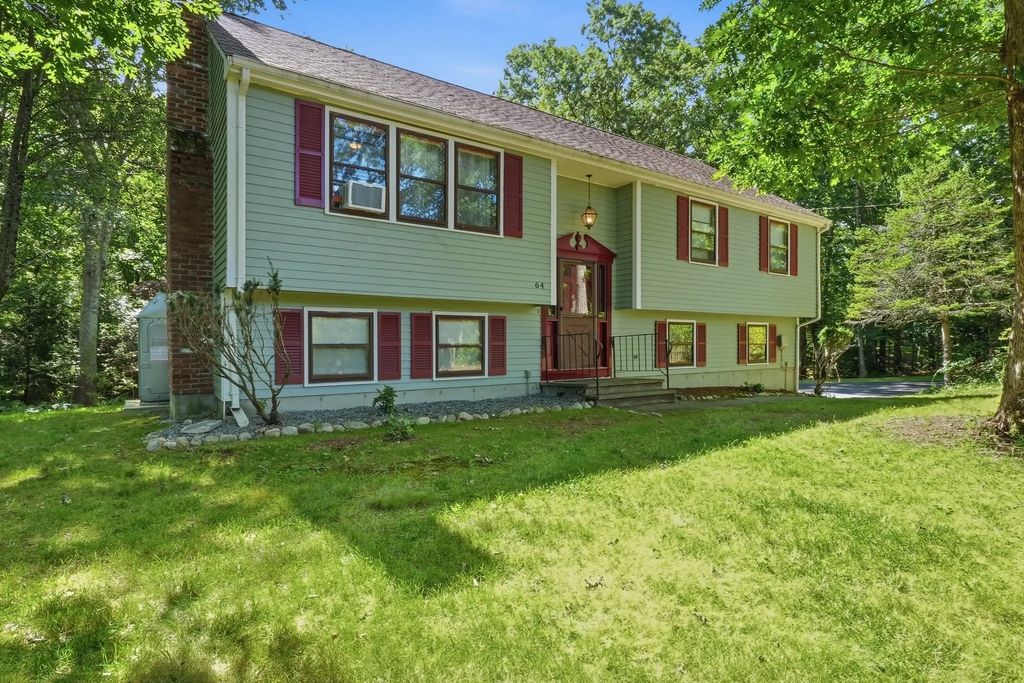 64 Marshall St, Holliston