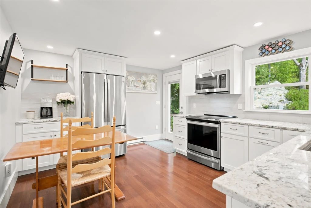 14-1/2 Story Street #a, Rockport