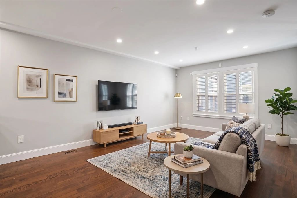 1-7 Atwood Sq #5, Boston