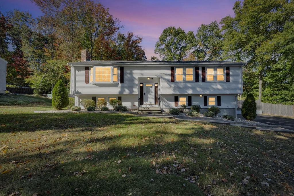 41 Old Bolton Road, Hudson