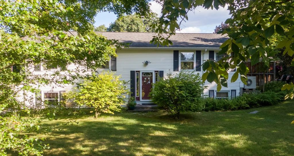 1 Corttiss Rd, Thompson
