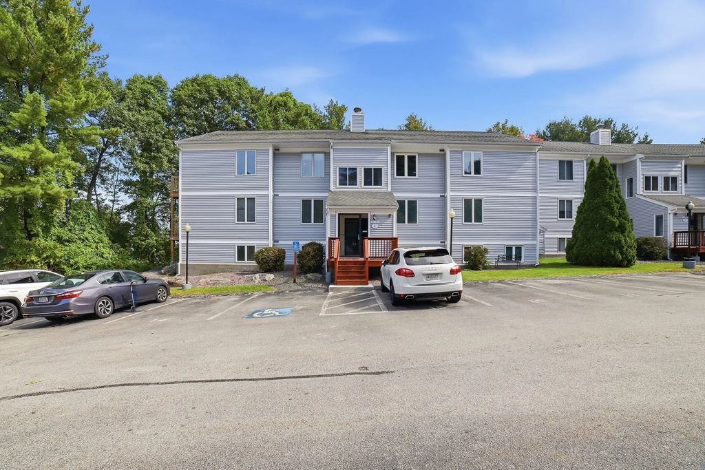 330 Sunderland Rd #18, Worcester
