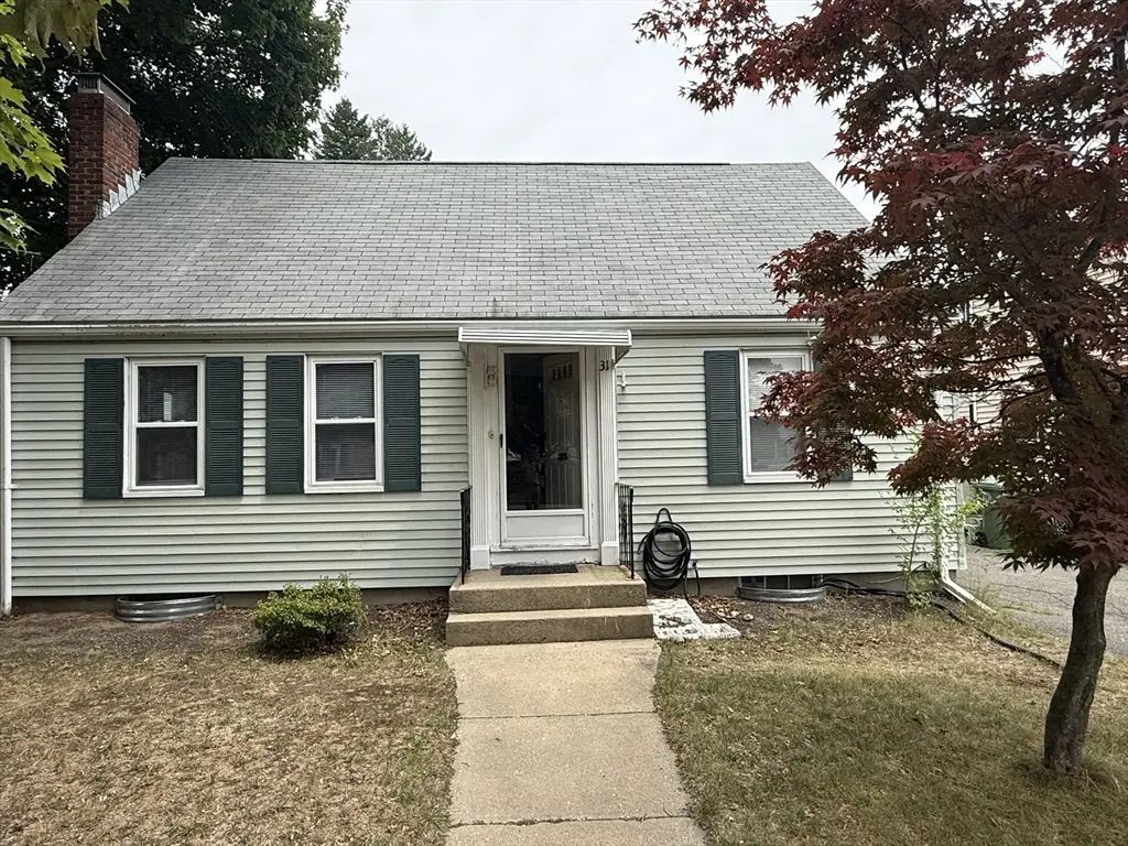31 Falmouth Rd #_, Watertown