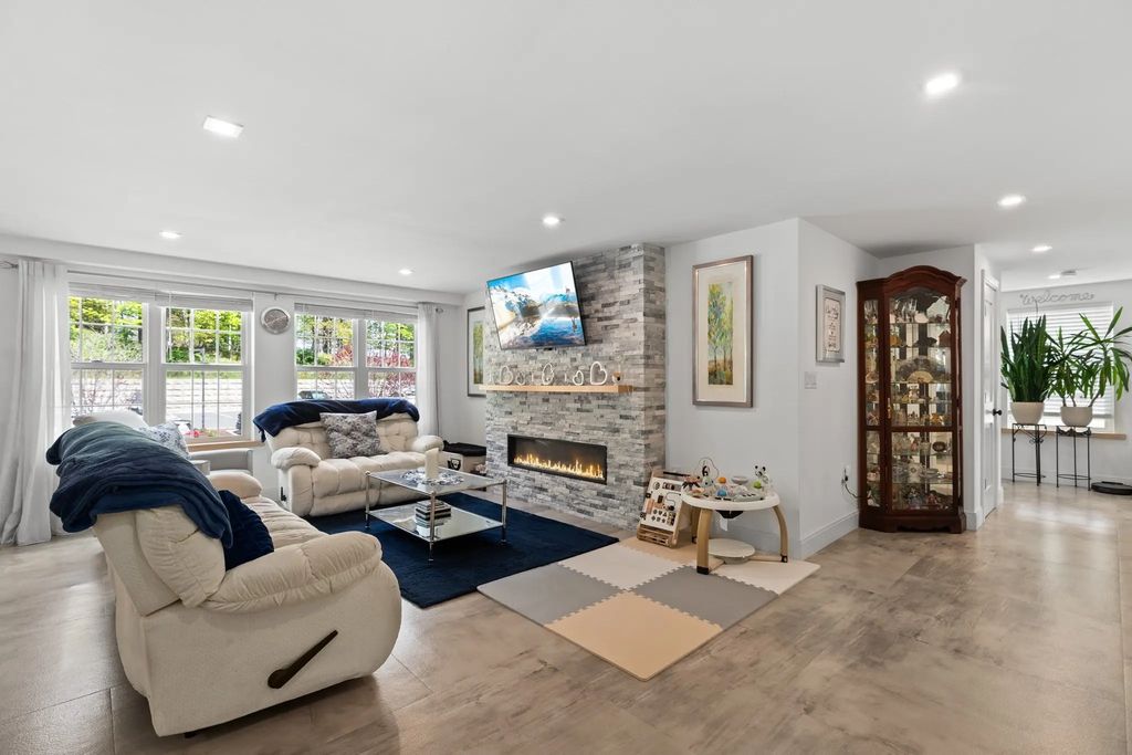 2253 Washington #1, Canton