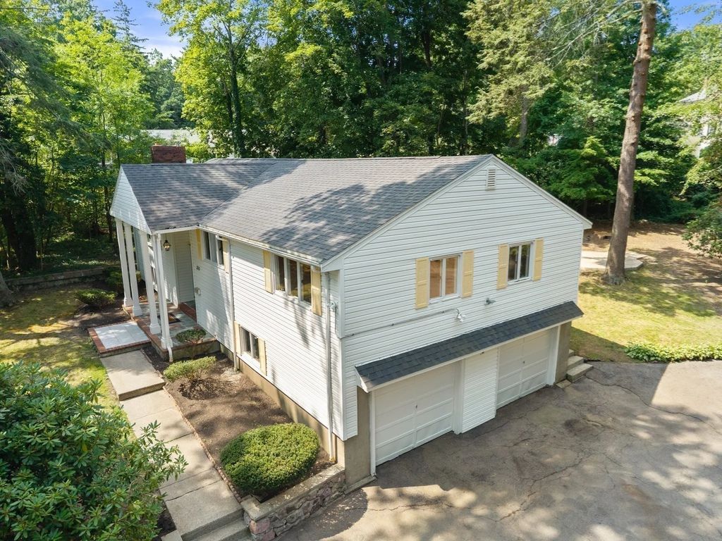 355 Brush Hill Road, Milton