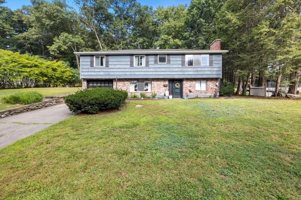 21 Mcadams Rd, Framingham
