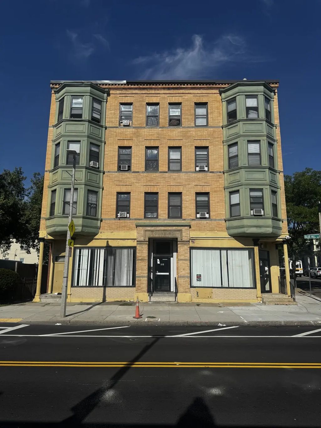 53 Hollborn St, Boston