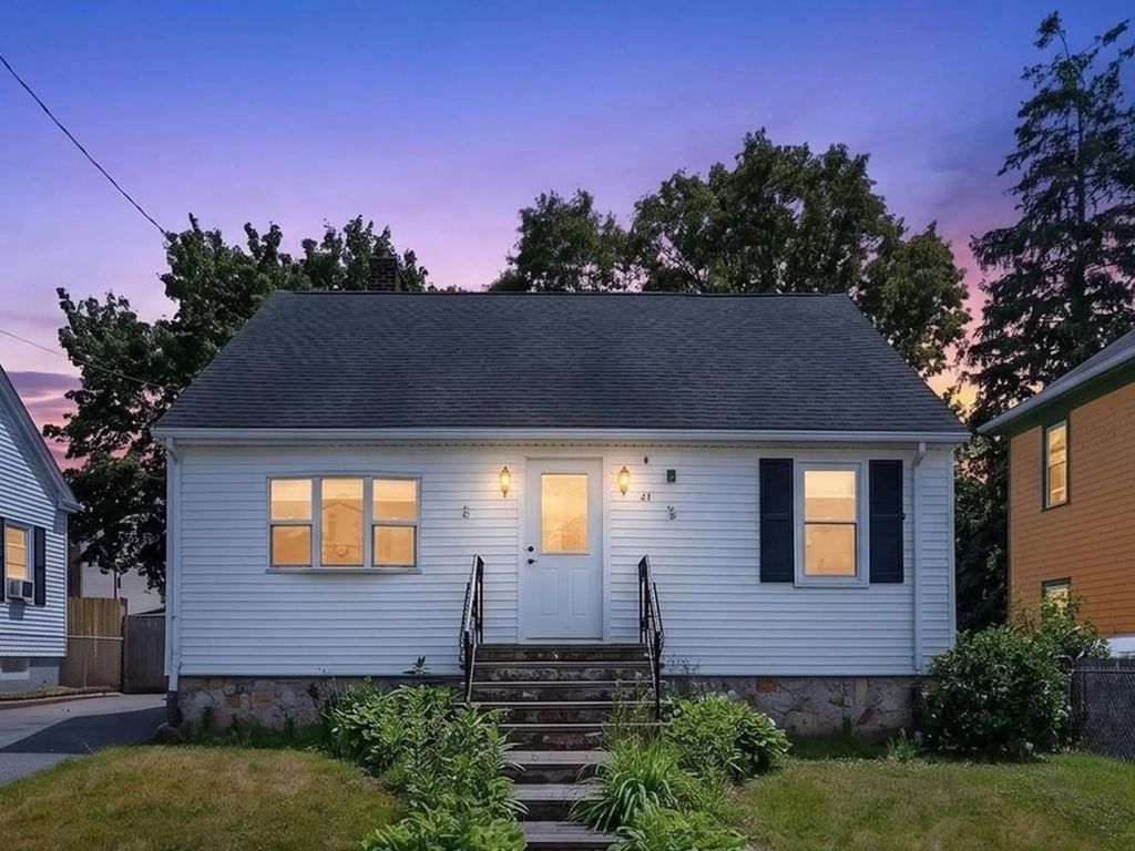45 Bright St, Fall River