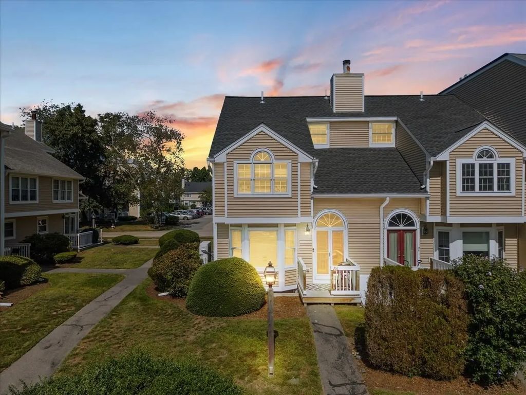 216 Carriage Lane #216, Taunton