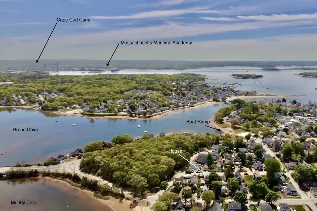 50 Highland Ave, Wareham