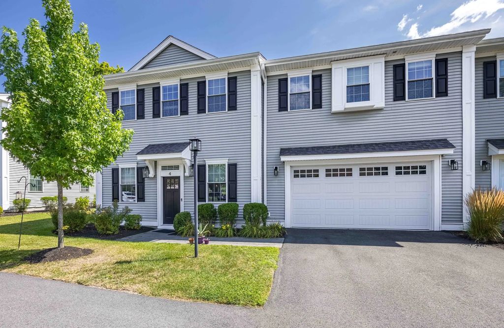 4 Sterling Circle #4, Medway