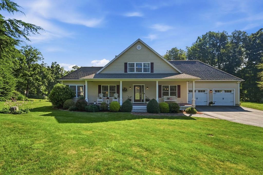 146 Old Enfield Road, Belchertown