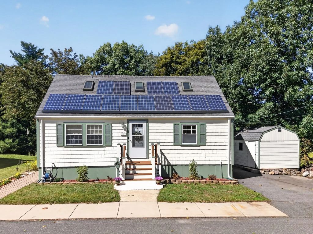 10 Stanton St, Saugus