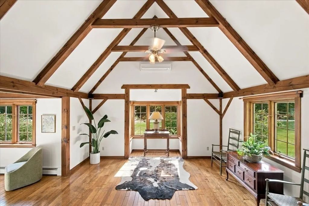 128 West Street, Duxbury