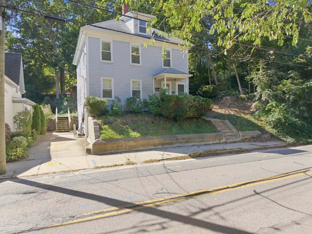 18 Oak St., Plymouth