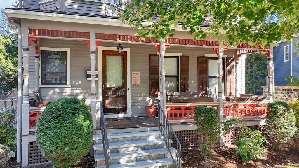 27 Sprague St, Malden