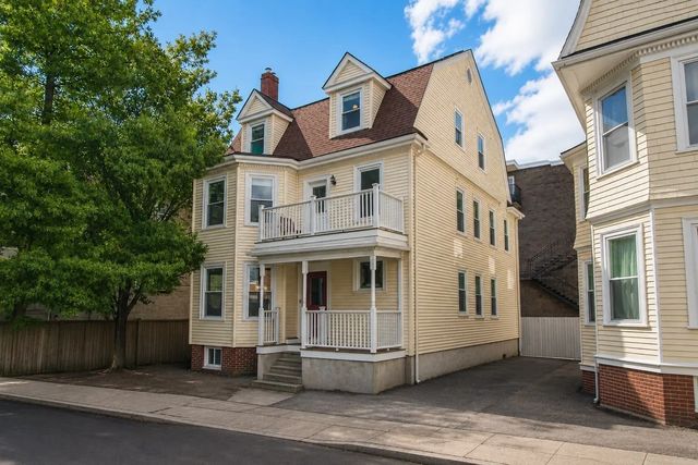 12 Saint Paul Street #3, Cambridge