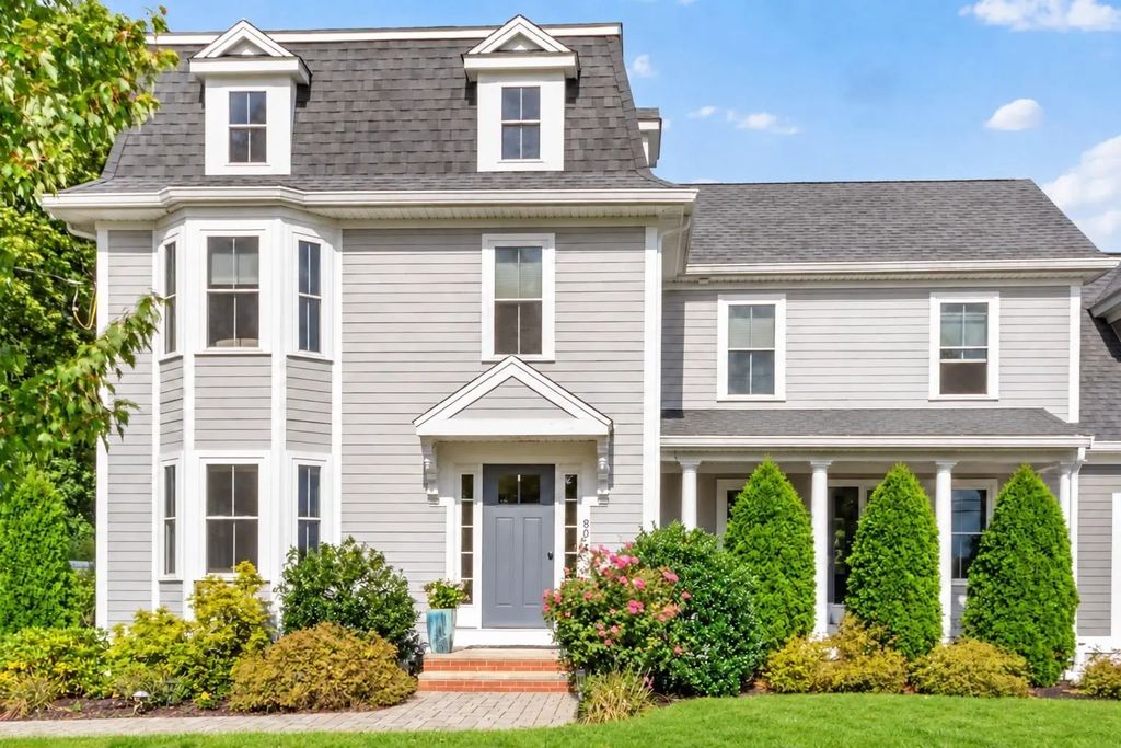 80 Pleasant St #80, Medfield