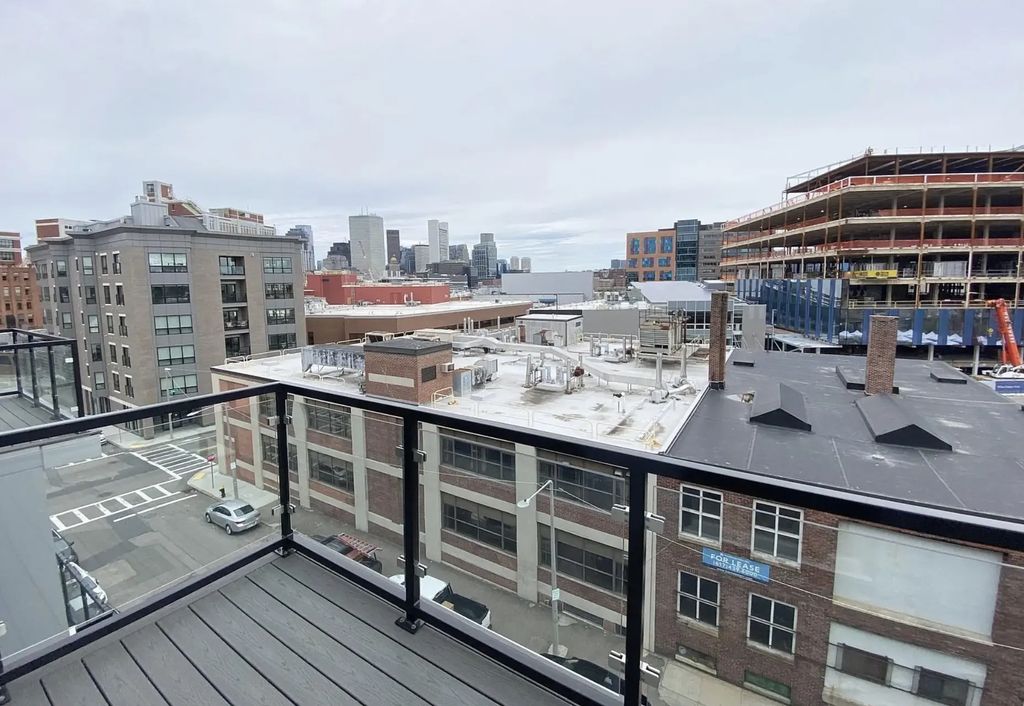 45 W 3rd Street #501, Boston