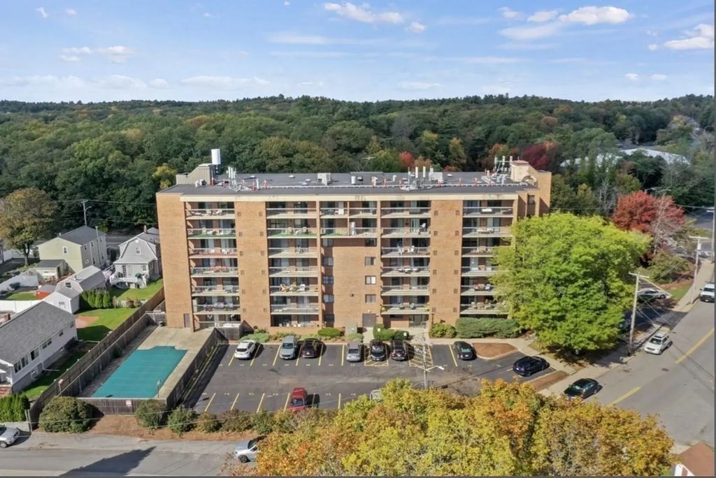289 Elm St #u 61, Medford