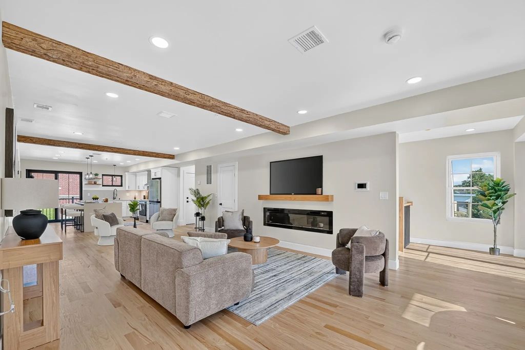 64 Nelson St #4, Boston