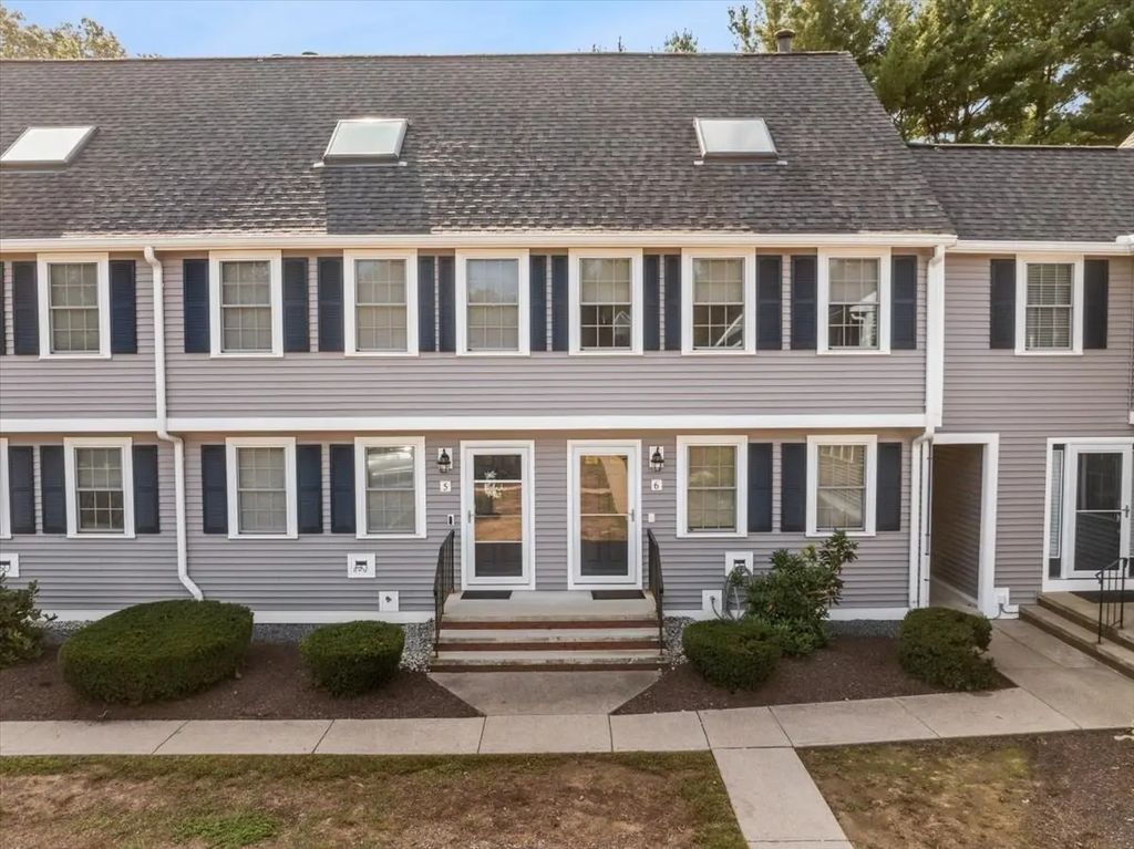 453 Turnpike St #6, Easton