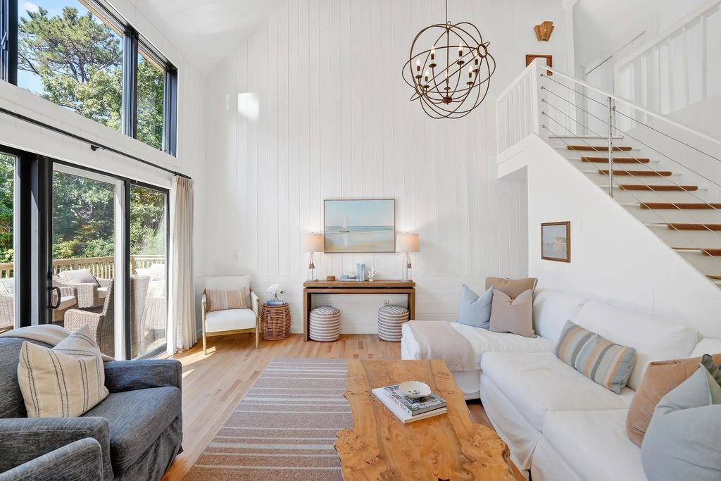 58 Munroe, Oak Bluffs
