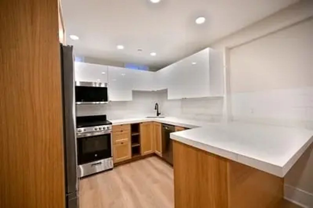 18 Winchester St #2, Boston