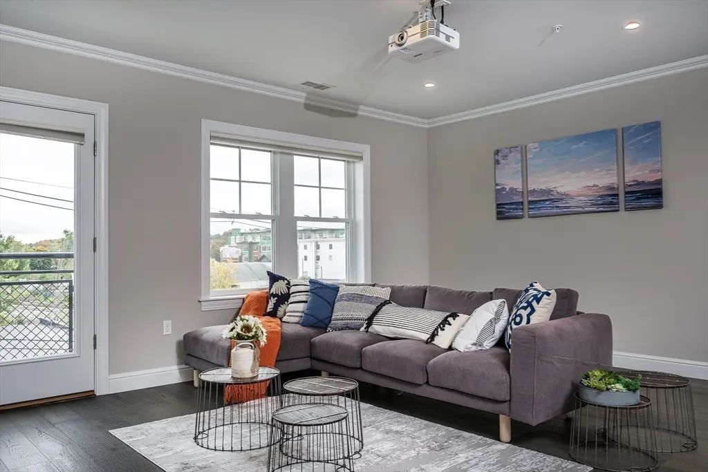 175 North Avenue #203, Wakefield