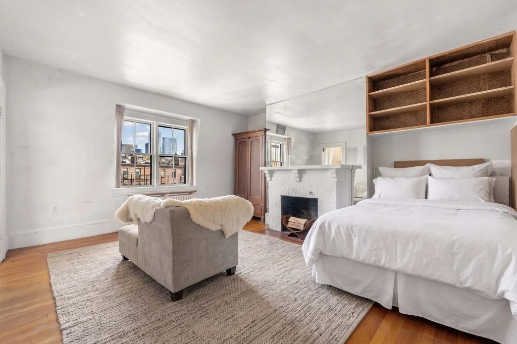 8 Brimmer St #5b, Boston