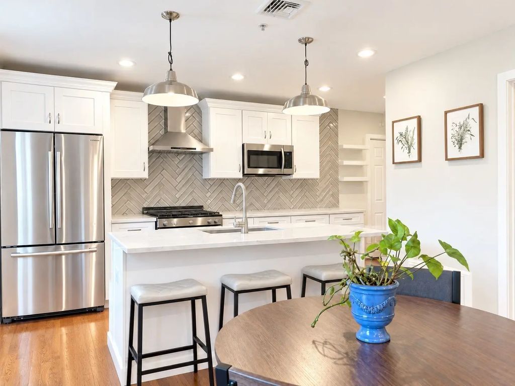 78 Rossmore #two, Boston