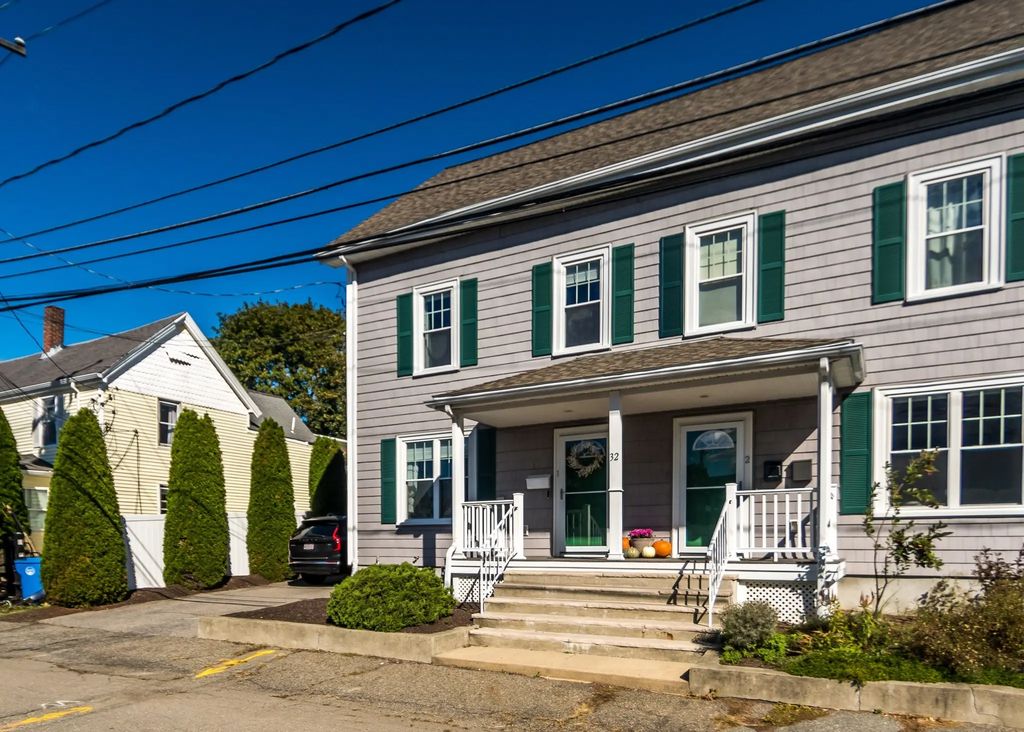 32 Cutter St #1, Waltham