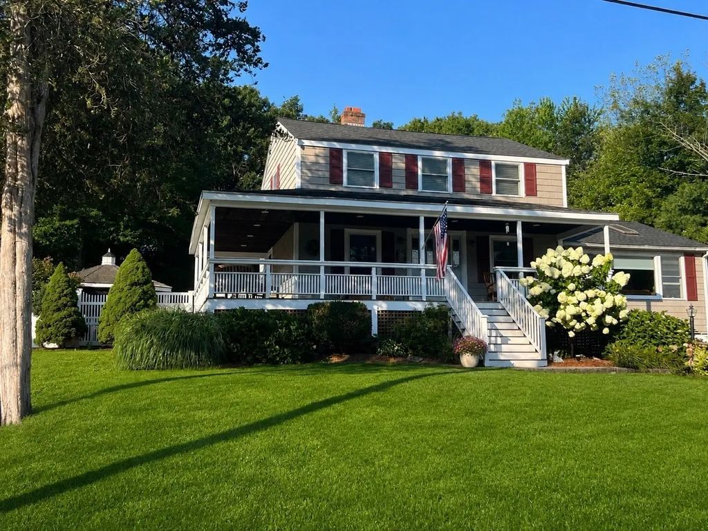 11 Phyllis Avenue, Burlington