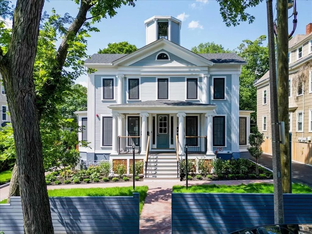 305 Chestnut Ave #4, Boston
