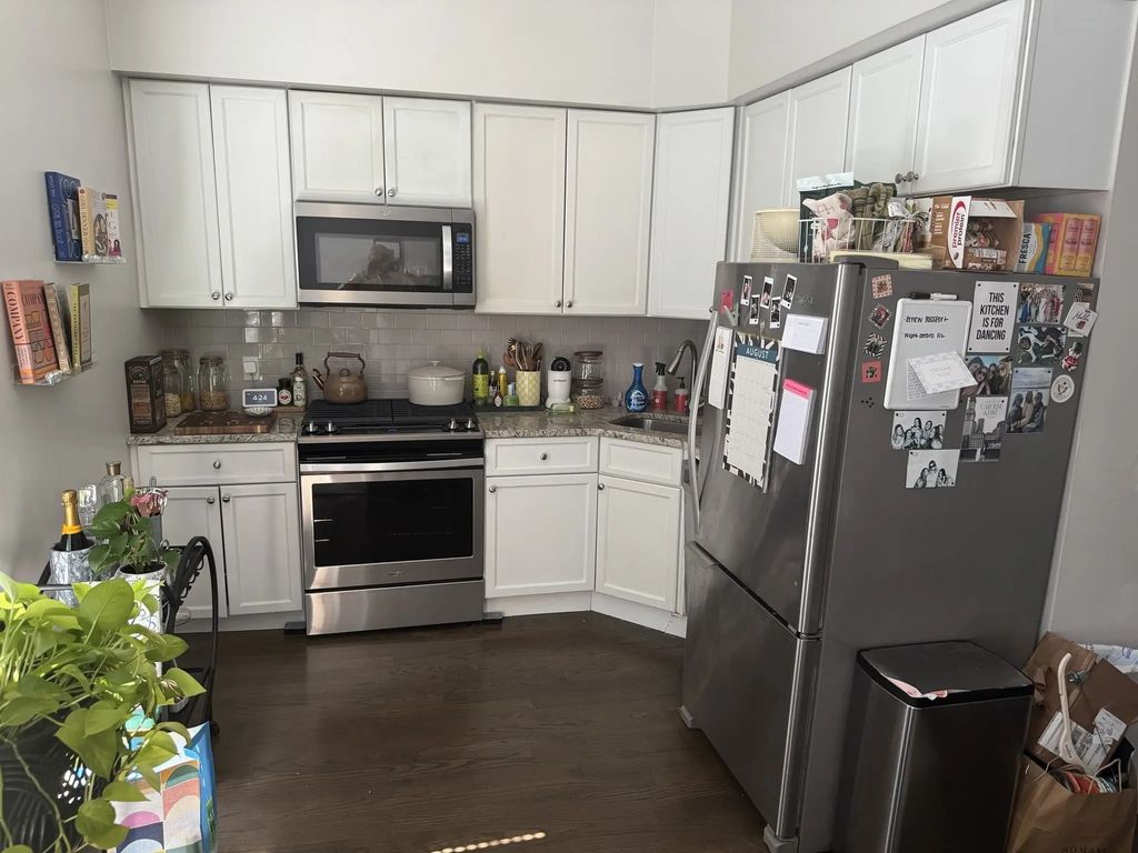 135 Havre St #1, Boston