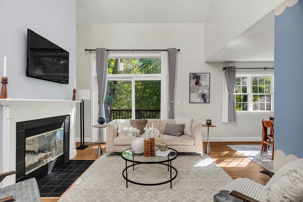 45 Bishops Forest Dr #45, Waltham