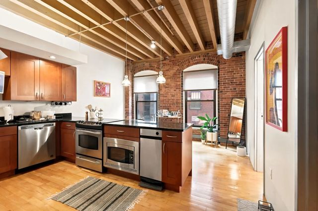 111 Beach St #3b, Boston