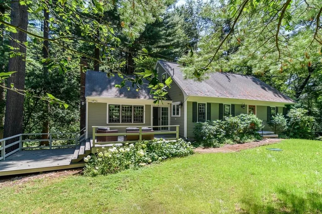 6 Brewster, Wayland