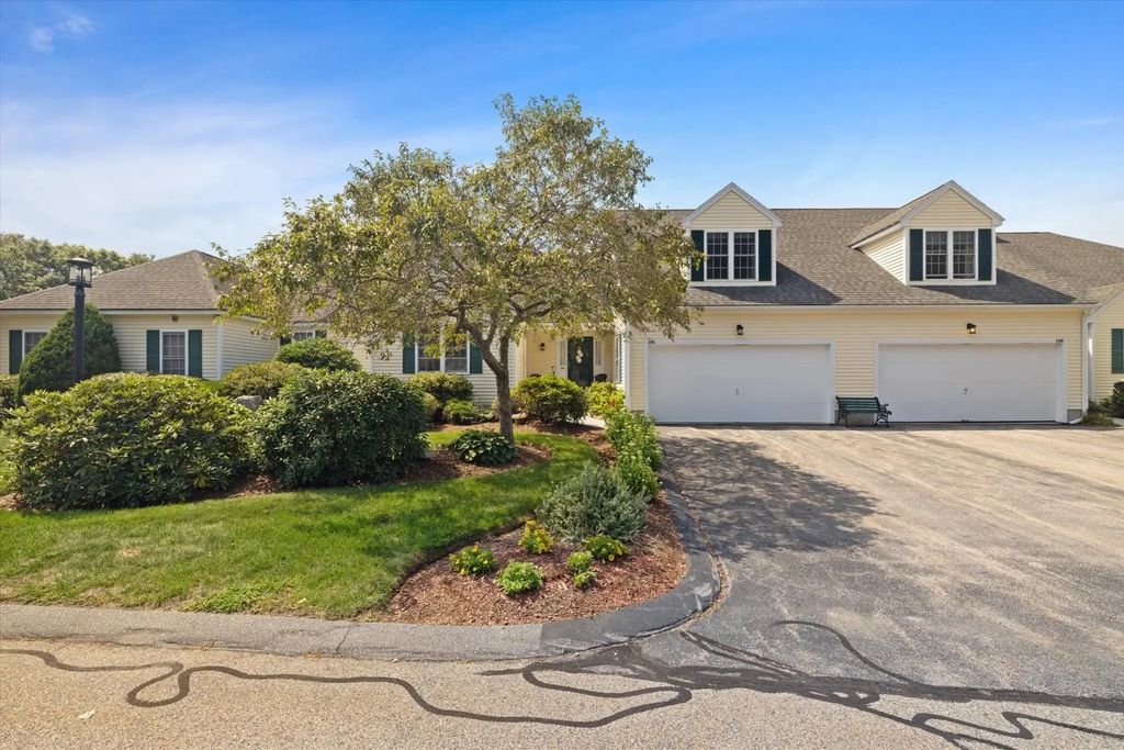 28 Coldspring Dr #c, Sutton