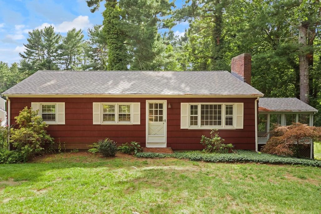 93 Seekonk Street, Norfolk