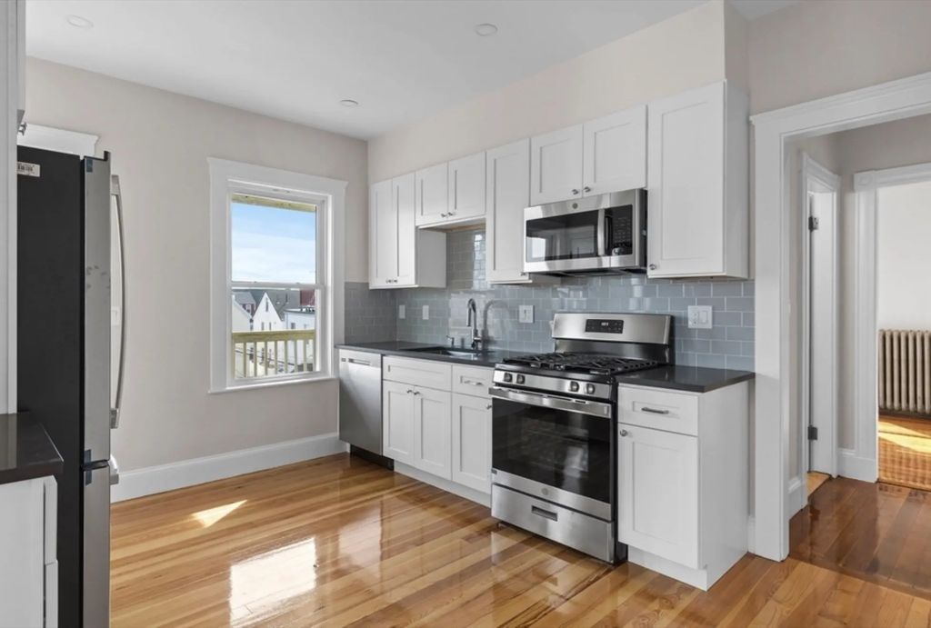 7 Speedwell St #3, Boston